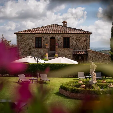 Poggio Paradiso & 4* Montefollonico