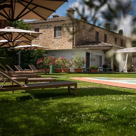 Poggio Paradiso & 4* Montefollonico