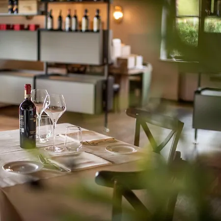 Poggio Paradiso & Resort Montefollonico