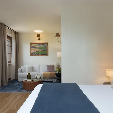 Poggio Paradiso & 度假村 4*
