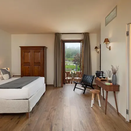 Poggio Paradiso & 度假村 4*