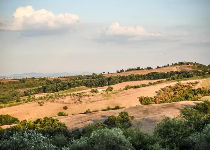 Poggio Paradiso & Resort Montefollonico